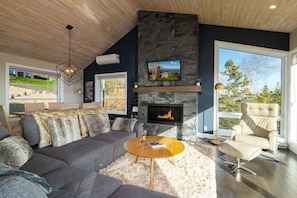 Living room with gas fireplace