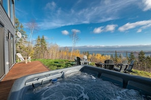 Spa 4 seasons with view