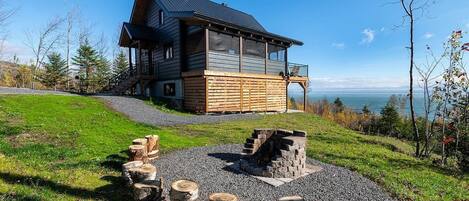 Outside view and fire pit