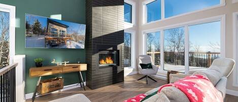 Living room with gas fireplace