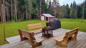 Terrace, BBQ and fire pit area, summer