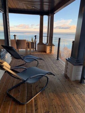 Terrace with view (2)