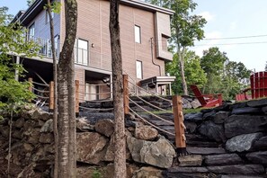 Exterior stairs