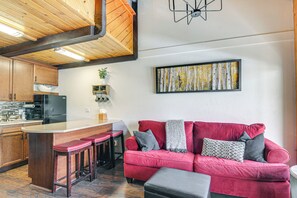 Living Room | Queen Sleeper Sofa | 1st Floor | Central Air Conditioning