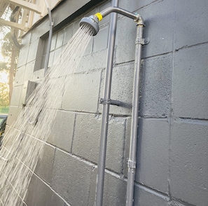 Dusche mit Handbrause