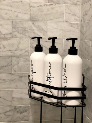 Équipements de salle de bain