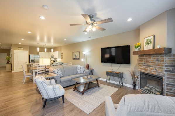 Living Room with 70in TV