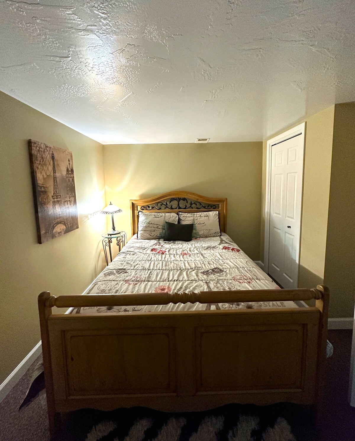 Lake Front Resort 10 minutes from South Haven – Pontoon rentals available