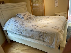 Stay In Ohiopyle - Queen bed