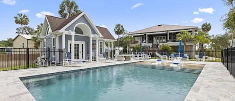 Exquisite Resort Style Pool Home | Swim Laps In This Pool