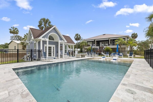 Exquisite Resort Style Pool Home | Swim Laps In This Pool