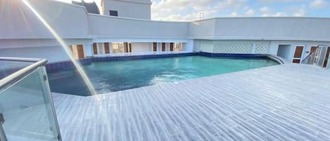 Rooftop pool