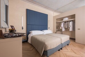 Suite Isabella (Bedroom 3) with double bed or twin beds (+ sofa bed)