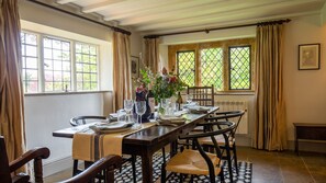 Dining Room, Thatch on the Green, Bolthole Retreats