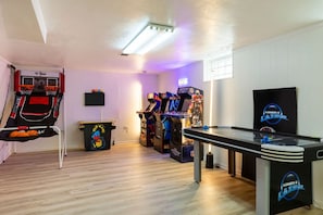Spielezimmer