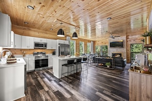 Fully stocked chef’s kitchen