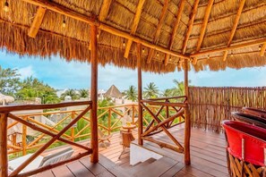 Your rooftop for yoga - coffee - cocktails or sunset vibes