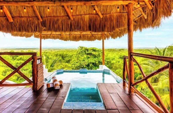 When back to nature includes a spa tub and jungle views
