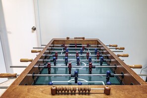 Sturdy, premium "Harvard" Foosball table for hours of fun