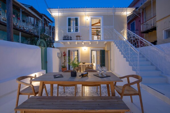 Patio (1)