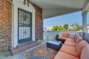 Entrance | Private Balcony