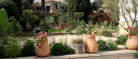 Jardines del alojamiento