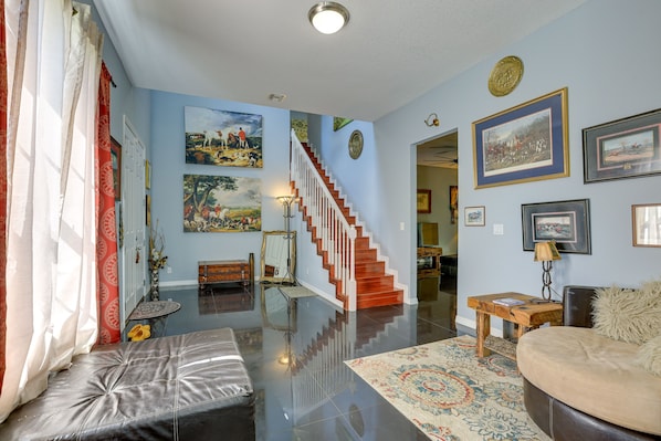 Ocala Vacation Rental | 5BR | 3BA | 2,900 Sq Ft | 1 Step Required