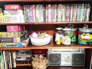 Tons of games and movies, perfect for time together in the evenings or during rainy days. Entertainment abounds here!