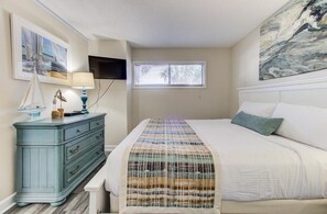 Atlantic Towers 204-large-014-015-Bedroom-1500x986-72dpi