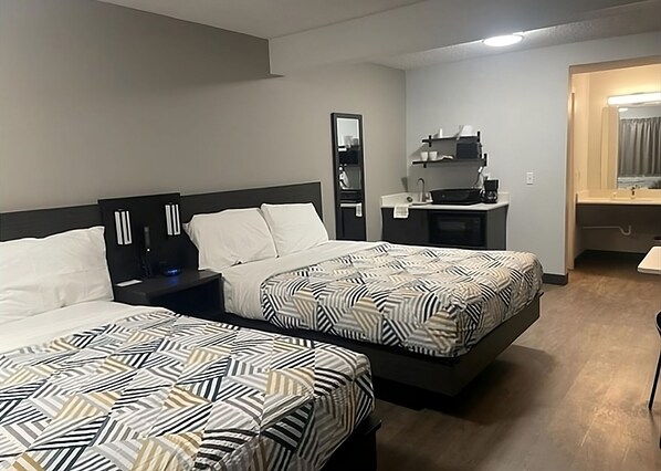 Unit with 2 Queen beds