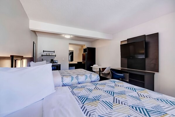 Unit with 2 Queen beds