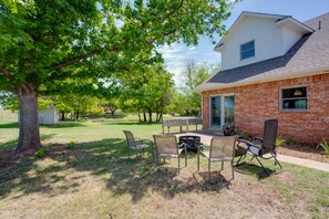 Exterior | Bedroom/Full Bathroom on 1st Floor | Central Heating & A/C