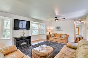 Living Room | 2 Sleeper Sofas | Smart TV | Electric Fireplace