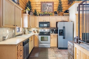 Fully Equipped Kitchen with Full-Size Modern Appliances