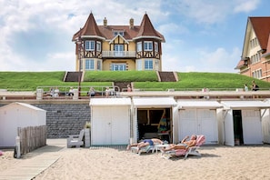 Außenseite Ferienhaus [Sommer]