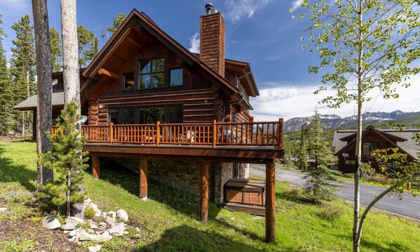 Powder Ridge 14 Rosebud exterior1