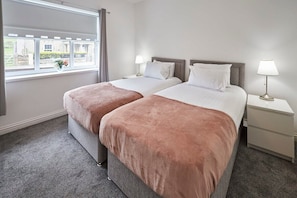 Britton Hall Bungalow, Westgate - Host & Stay