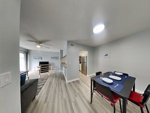 Dining Area - Seating for Four