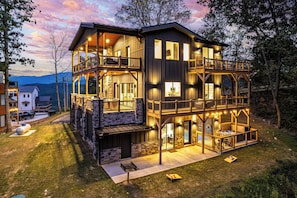 3k of indoor living space PLUS expansive porches off of every level