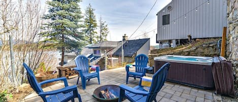 Newman Lake view and Mount Spokane View from this private patio with fire pit and hot tub. 