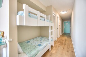 Atlantic Towers 611-print-015-016-Hall Bunks-4200x2804-300dpi