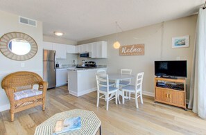 Atlantic Towers 1010-print-006-024-Main Living Area-2048x1345-300dpi