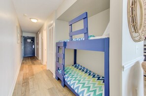 Atlantic Towers 1010-print-017-009-Hall Bunks-2048x1346-300dpi