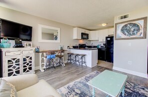 Atlantic Towers 103-print-007-008-Main Living Area-4200x2760-300dpi