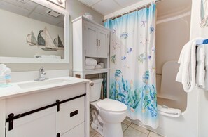 Atlantic Towers 103-print-015-019-Bathroom-4200x2761-300dpi