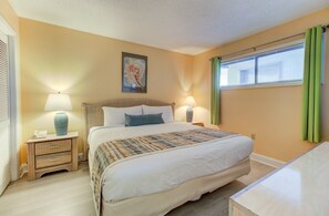 Atlantic Towers 709-print-035-031-Bedroom-4200x2760-300dpi