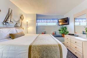 Atlantic Towers 211-print-009-021-Bedroom-4200x2797-300dpi