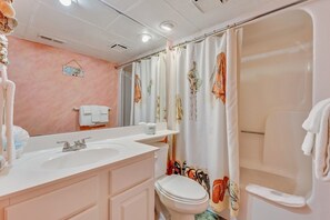 Atlantic Towers 511-print-017-046-Bathroom-4200x2800-300dpi