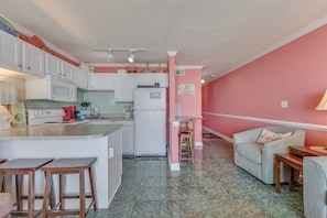 Atlantic Towers 511-print-010-040-Kitchen-4200x2800-300dpi
