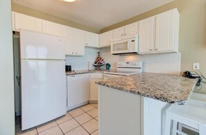 Atlantic Towers 610-large-010-008-Kitchen-1500x986-72dpi